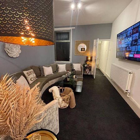 Urban 3 Bedroom Home In Kings Heath-Great Location Birmingham Dış mekan fotoğraf