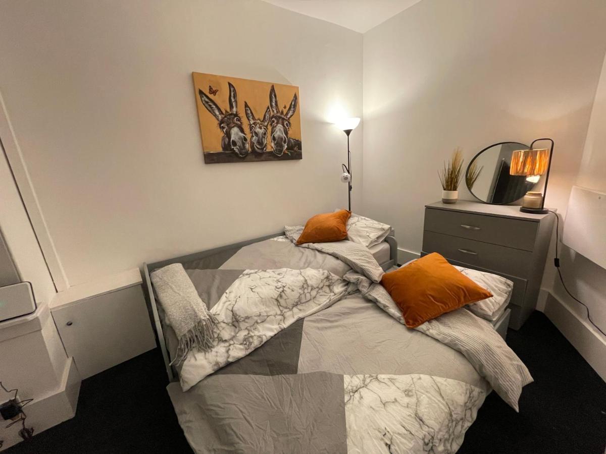 Urban 3 Bedroom Home In Kings Heath-Great Location Birmingham Dış mekan fotoğraf