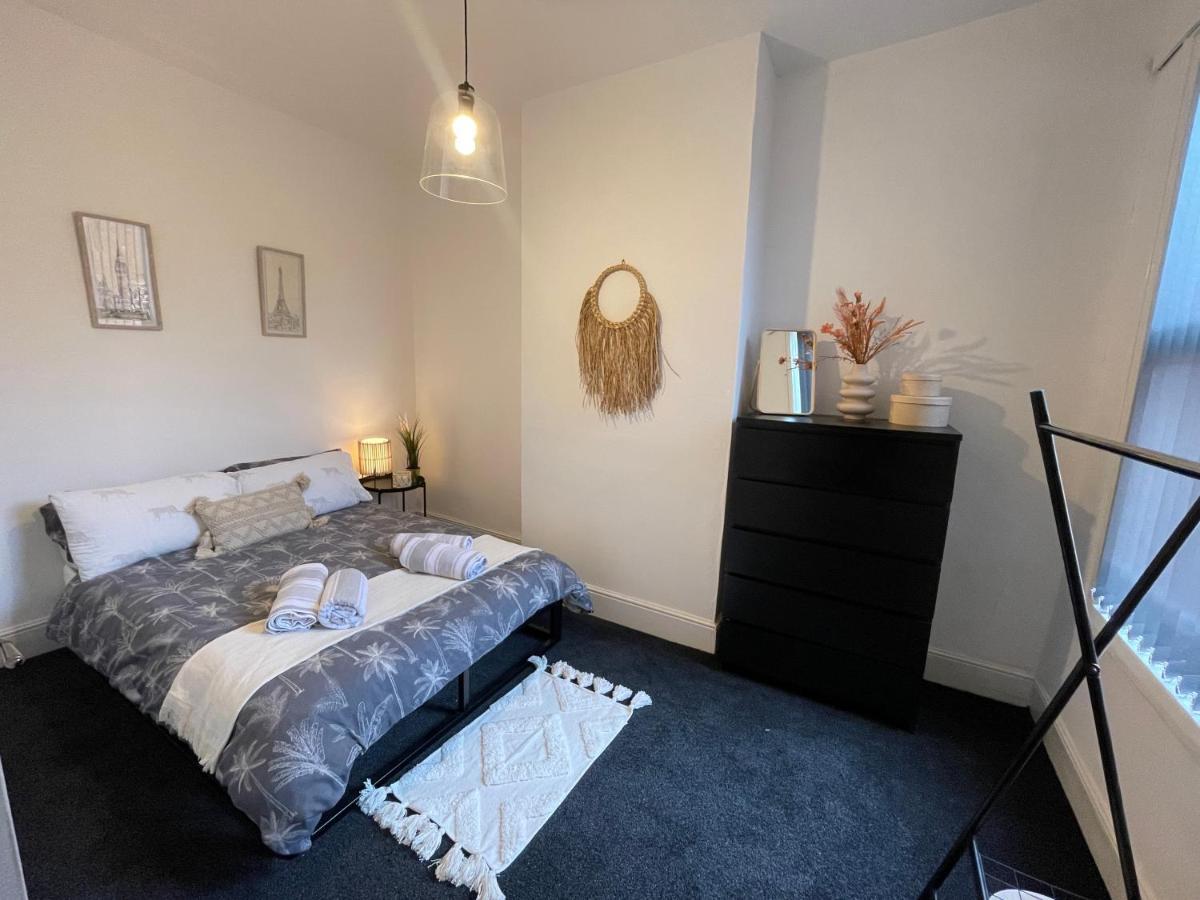 Urban 3 Bedroom Home In Kings Heath-Great Location Birmingham Dış mekan fotoğraf